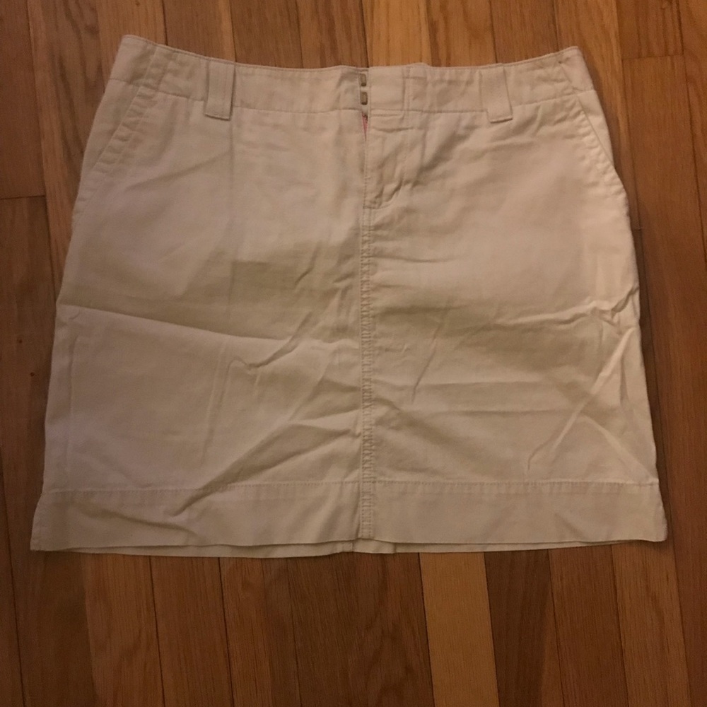 EUC Lilly Pulitzer khaki skirt size 6
